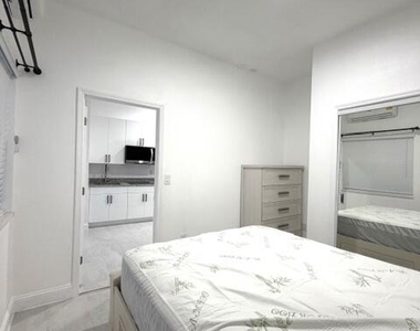 3418 Sw Englewood Street - Photo Thumbnail 7