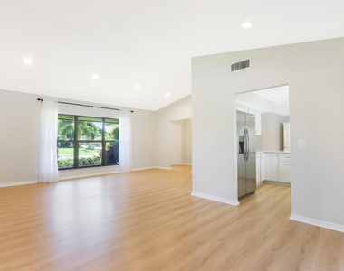 85 Hickory Hill Road - Photo Thumbnail 12