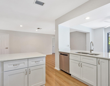 85 Hickory Hill Road - Photo Thumbnail 5