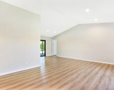 85 Hickory Hill Road - Photo Thumbnail 7