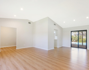 85 Hickory Hill Road - Photo Thumbnail 8