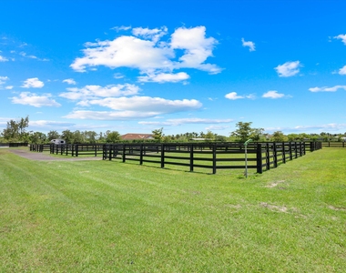 16175 Deer Path Lane - Photo Thumbnail 32
