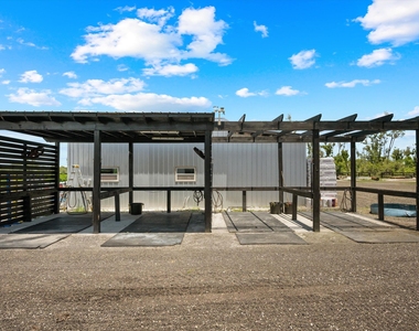 16175 Deer Path Lane - Photo Thumbnail 39