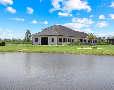 16175 Deer Path Lane - Photo Thumbnail 28