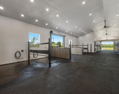 16175 Deer Path Lane - Photo Thumbnail 19