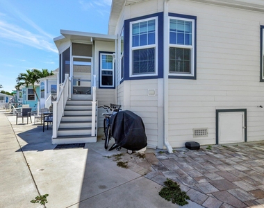 10701 S Ocean Drive - Photo Thumbnail 3