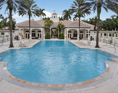 10337 Trianon Place - Photo Thumbnail 13