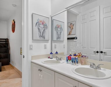 10337 Trianon Place - Photo Thumbnail 54