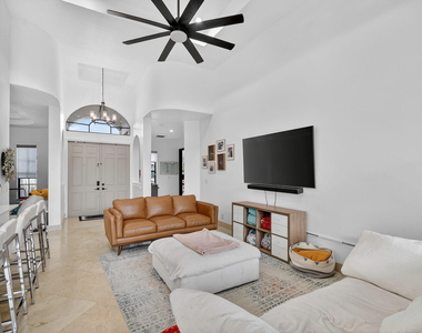 10337 Trianon Place - Photo Thumbnail 23