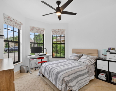 10337 Trianon Place - Photo Thumbnail 46