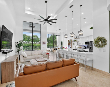 10337 Trianon Place - Photo Thumbnail 22