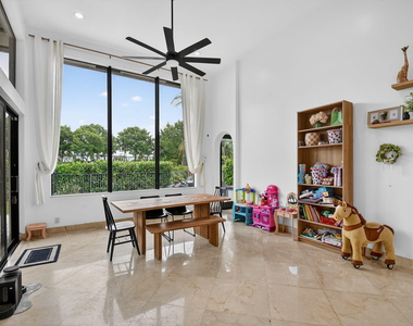 10337 Trianon Place - Photo Thumbnail 33