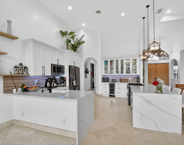10337 Trianon Place - Photo Thumbnail 32