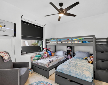 10337 Trianon Place - Photo Thumbnail 51