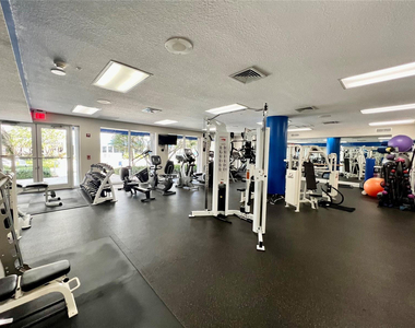 6001 N Ocean Drive - Photo Thumbnail 35