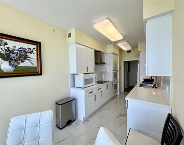 6001 N Ocean Drive - Photo Thumbnail 18