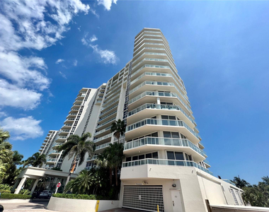 6001 N Ocean Drive - Photo Thumbnail 47