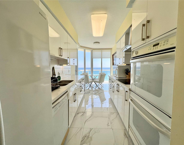 6001 N Ocean Drive - Photo Thumbnail 17