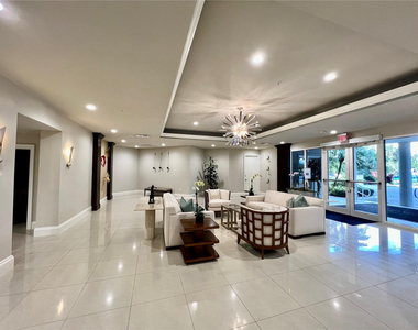 6001 N Ocean Drive - Photo Thumbnail 12
