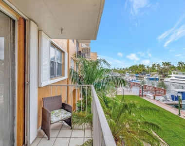 1777 Se 15th Street - Photo Thumbnail 1
