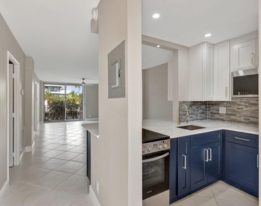 1777 Se 15th Street - Photo Thumbnail 9