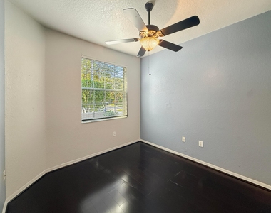 2400 E Aragon Boulevard - Photo Thumbnail 24