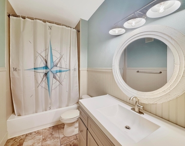 2400 E Aragon Boulevard - Photo Thumbnail 12