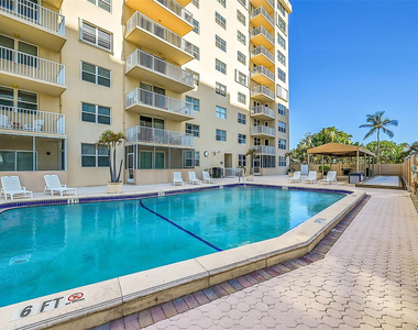 1401 S Ocean Drive - Photo Thumbnail 40