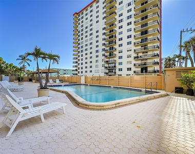 1401 S Ocean Drive - Photo Thumbnail 39