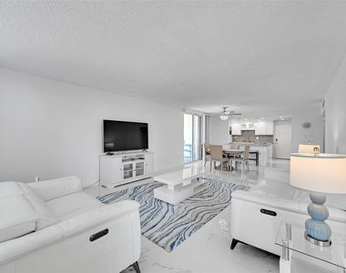 1401 S Ocean Drive - Photo Thumbnail 6
