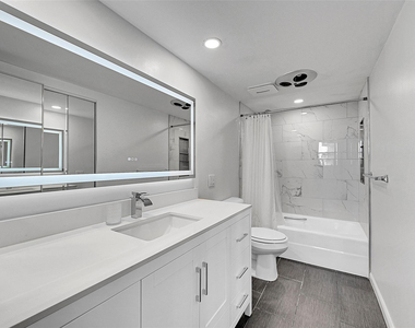 1401 S Ocean Drive - Photo Thumbnail 17