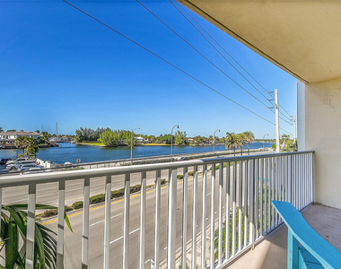 1401 S Ocean Drive - Photo Thumbnail 28