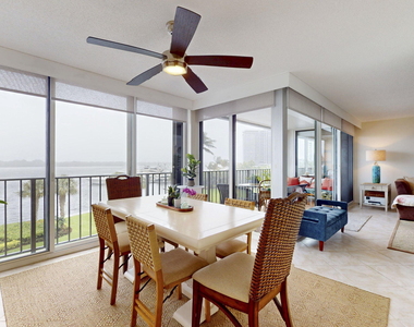 124 Lakeshore Drive - Photo Thumbnail 21