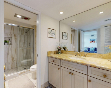 124 Lakeshore Drive - Photo Thumbnail 17