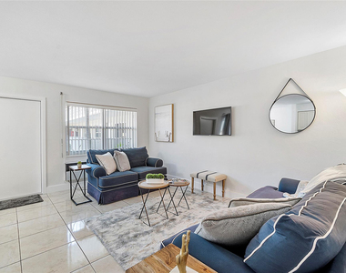 3230 Ne 13th Street - Photo Thumbnail 11