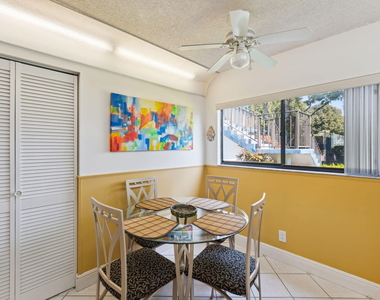 15301 Pembridge Avenue - Photo Thumbnail 4