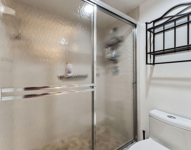 15301 Pembridge Avenue - Photo Thumbnail 17