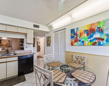 15301 Pembridge Avenue - Photo Thumbnail 5