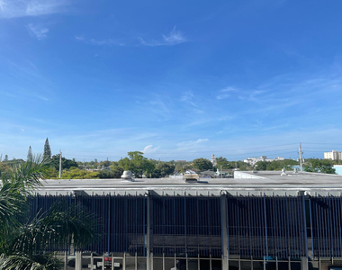 1830 Radius Drive - Photo Thumbnail 9