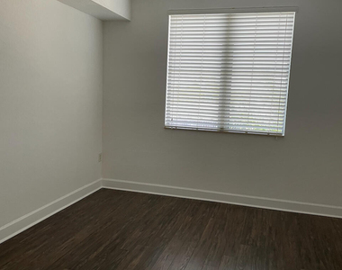 1830 Radius Drive - Photo Thumbnail 3