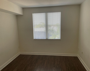 1830 Radius Drive - Photo Thumbnail 8