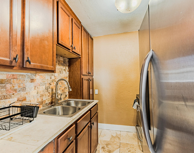112 W 34th Street - Photo Thumbnail 13
