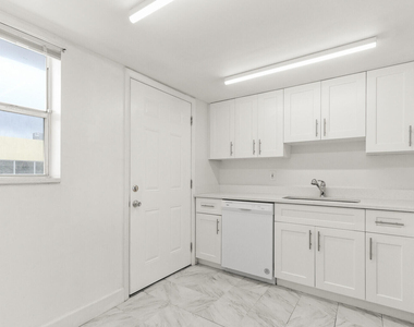 4500 N Flagler Drive - Photo Thumbnail 13