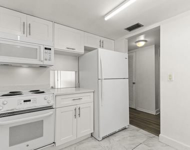 4500 N Flagler Drive - Photo Thumbnail 15