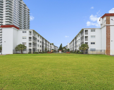4500 N Flagler Drive - Photo Thumbnail 1