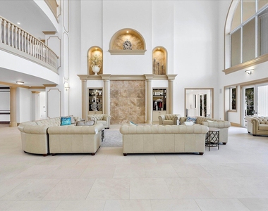 414 Riviera Isle Drive - Photo Thumbnail 15