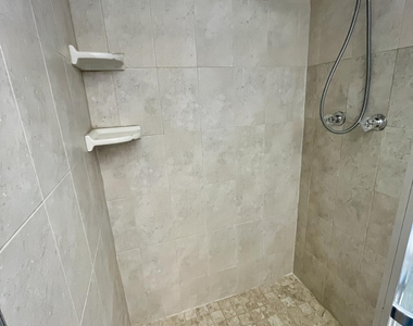 2500 Fiore Way - Photo Thumbnail 19