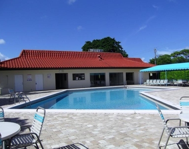 2500 Fiore Way - Photo Thumbnail 10