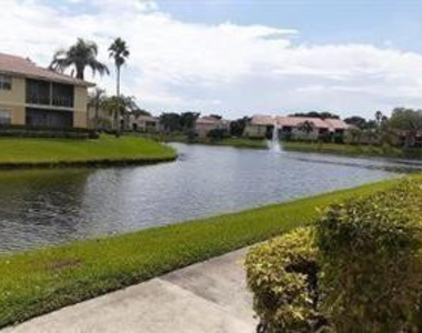 1227 Sw 46th Avenue - Photo Thumbnail 1
