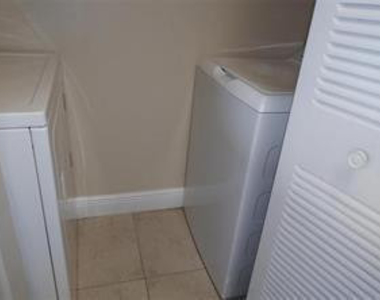 1227 Sw 46th Avenue - Photo Thumbnail 9
